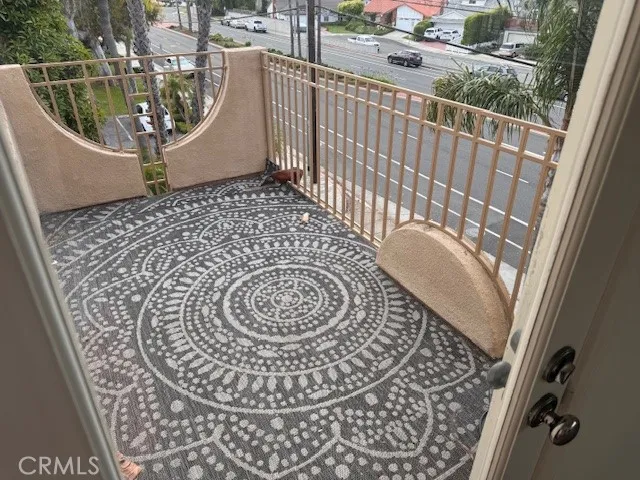 8304 Atlanta Avenue 201, Huntington Beach, California 92646