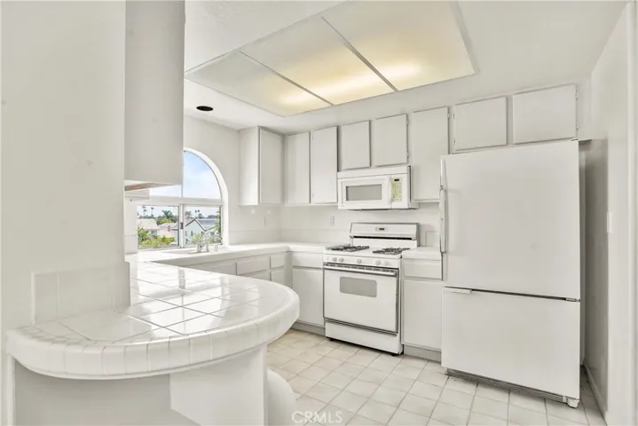 8304 Atlanta Avenue 201, Huntington Beach, California 92646