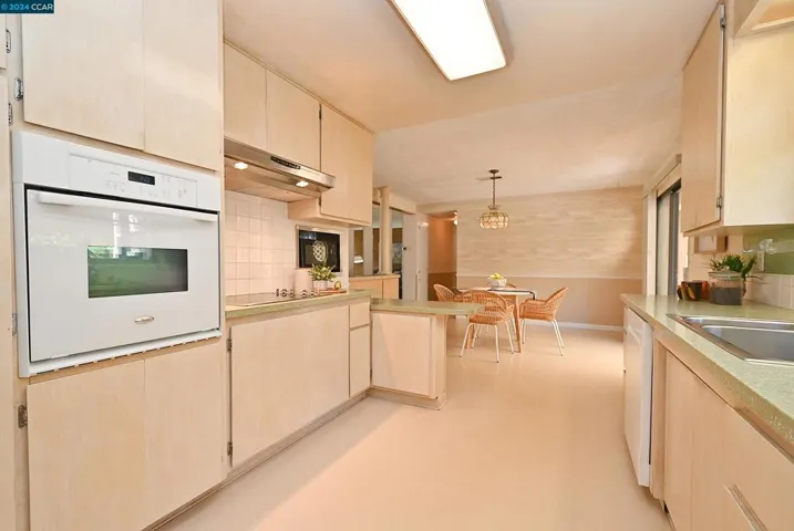 1325 Corona Pl, Walnut Creek, California 94597