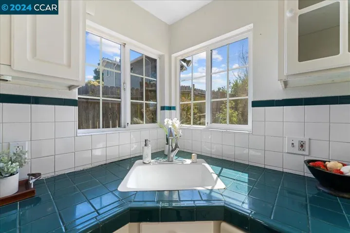 781 Santa Maria Rd, El Sobrante, California 94803
