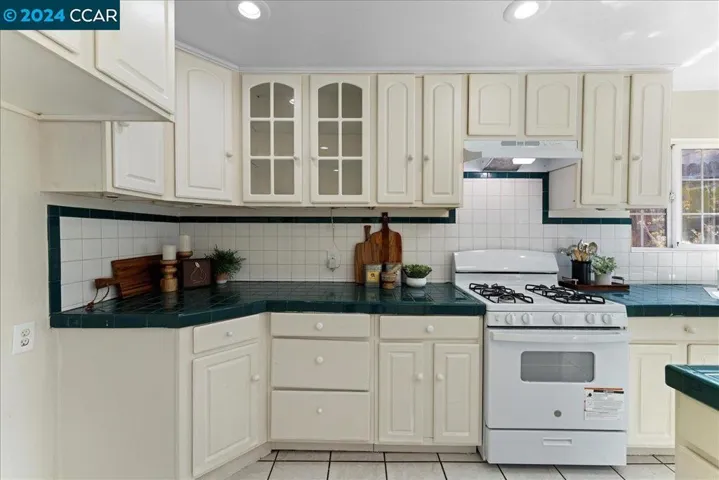 781 Santa Maria Rd, El Sobrante, California 94803