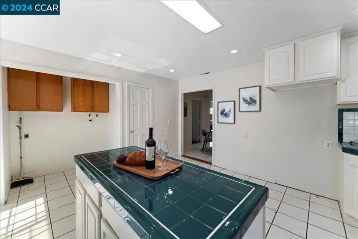 781 Santa Maria Rd, El Sobrante, California 94803