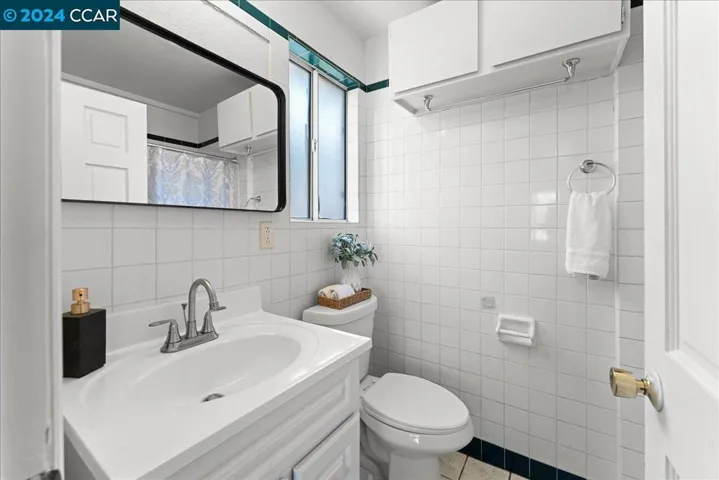 781 Santa Maria Rd, El Sobrante, California 94803
