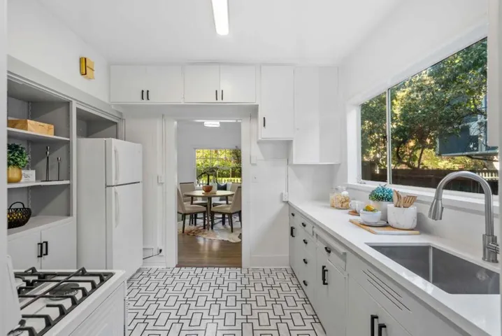 400 Webster Street, Palo Alto, California 94301