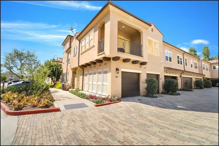 216 El Paseo, Lake Forest, California 92630
