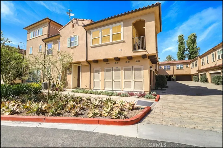 216 El Paseo, Lake Forest, California 92630