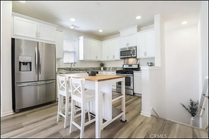 216 El Paseo, Lake Forest, California 92630