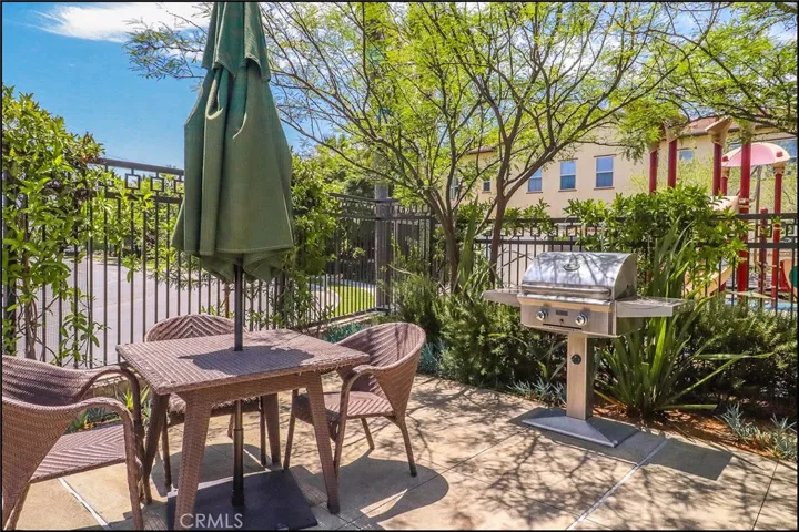 216 El Paseo, Lake Forest, California 92630
