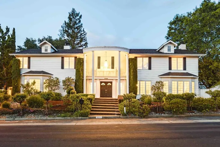 1045 Lassen, Menlo Park, California 94025