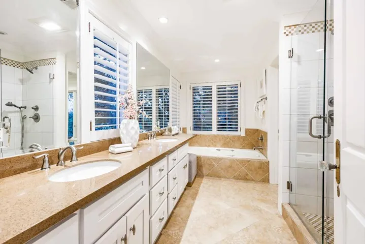 1045 Lassen, Menlo Park, California 94025