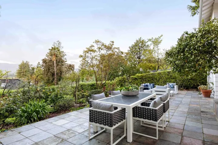 1045 Lassen, Menlo Park, California 94025