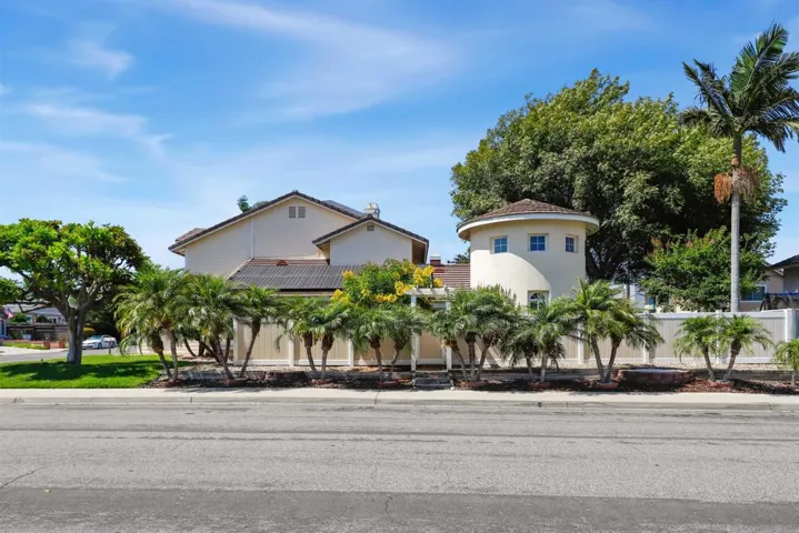668 Thunderbird Dr, Oceanside, California 92057