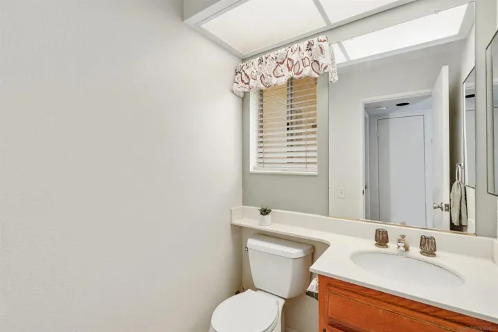 668 Thunderbird Dr, Oceanside, California 92057