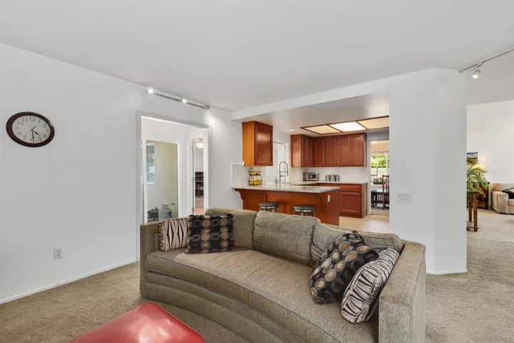 668 Thunderbird Dr, Oceanside, California 92057