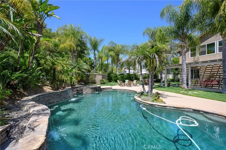 972 Bouquet Circle, Corona, California 92881