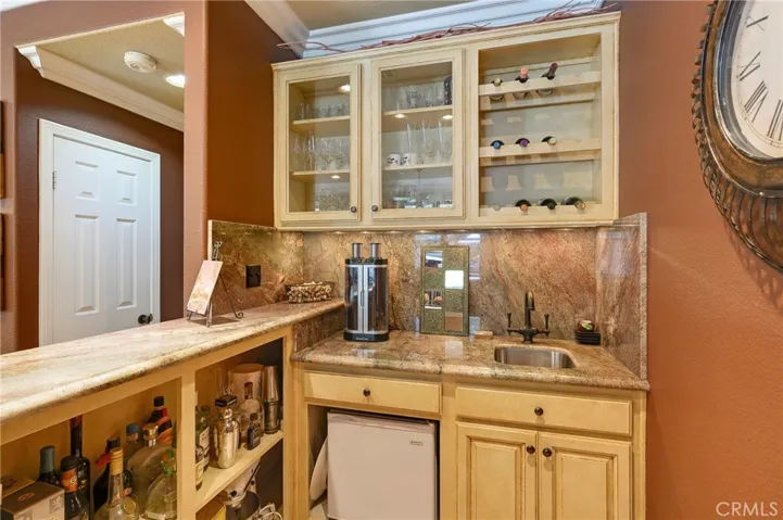 972 Bouquet Circle, Corona, California 92881