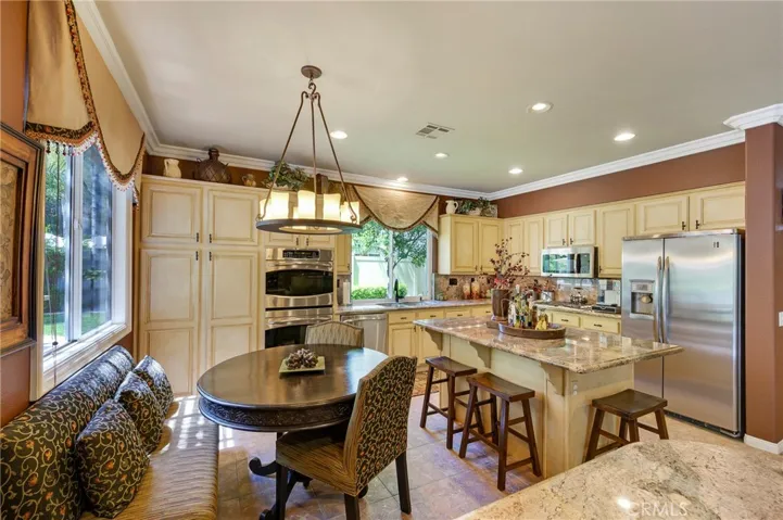 972 Bouquet Circle, Corona, California 92881