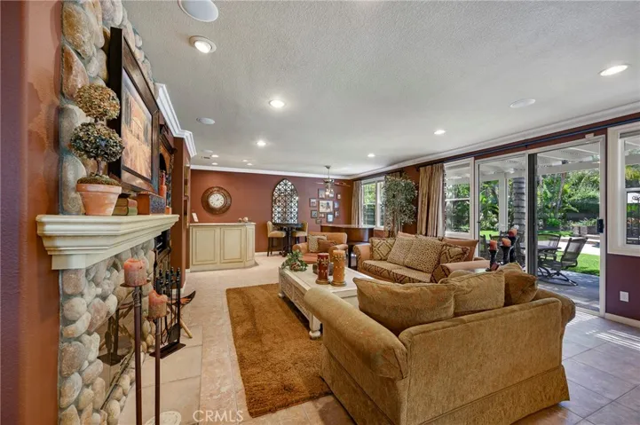 972 Bouquet Circle, Corona, California 92881