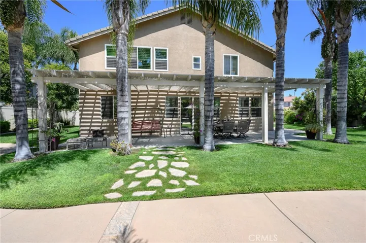 972 Bouquet Circle, Corona, California 92881