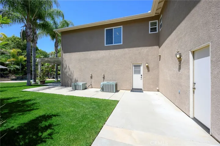 972 Bouquet Circle, Corona, California 92881