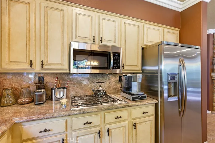 972 Bouquet Circle, Corona, California 92881