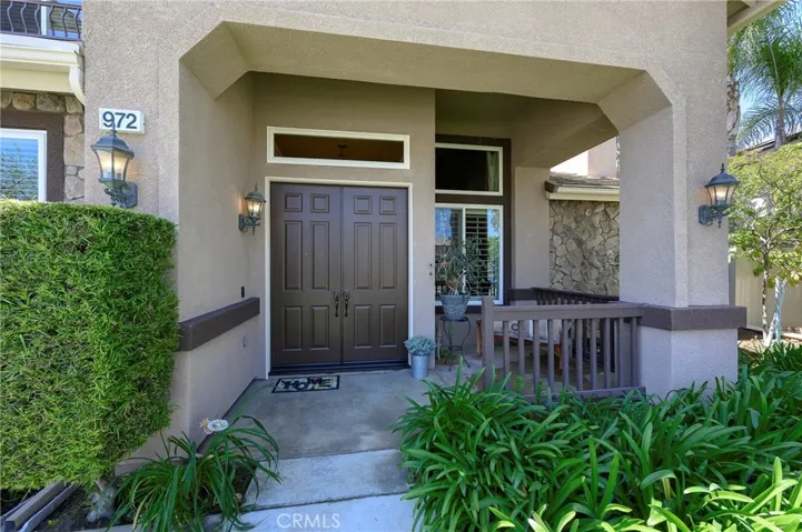 972 Bouquet Circle, Corona, California 92881