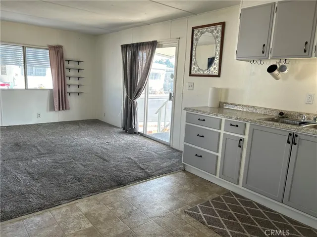 43601 44 Florida Avenue 44, Hemet, California 92544