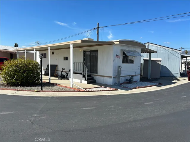 43601 44 Florida Avenue 44, Hemet, California 92544