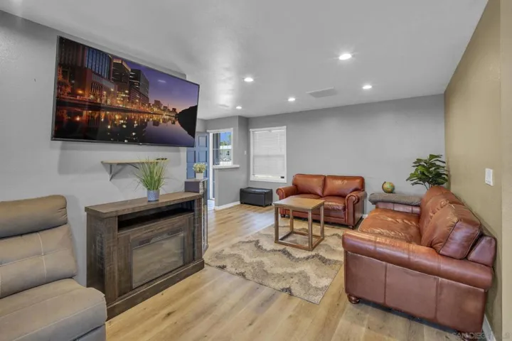 1558 Norran Ave, El Cajon, California 92019