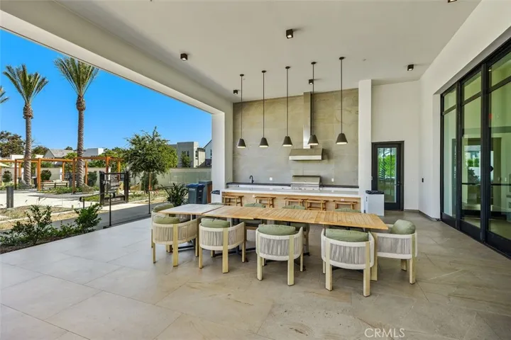 211 Holliston, Lake Forest, California 92630