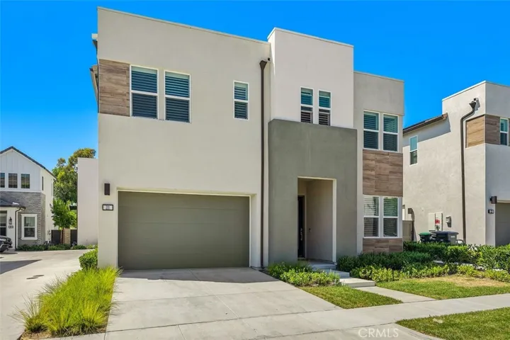 211 Holliston, Lake Forest, California 92630