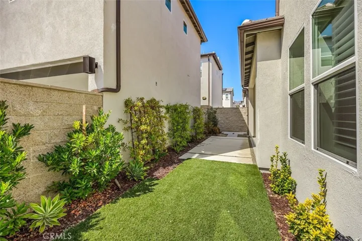 211 Holliston, Lake Forest, California 92630