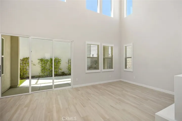 211 Holliston, Lake Forest, California 92630