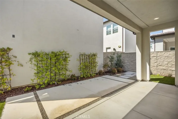 211 Holliston, Lake Forest, California 92630