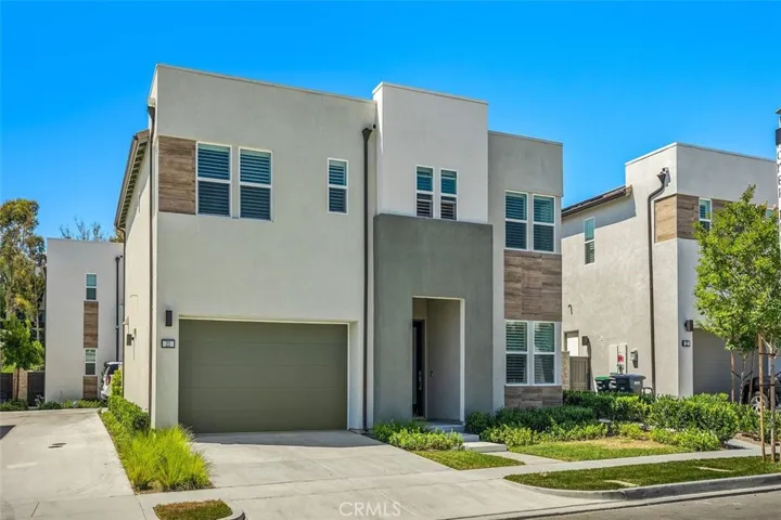 211 Holliston, Lake Forest, California 92630