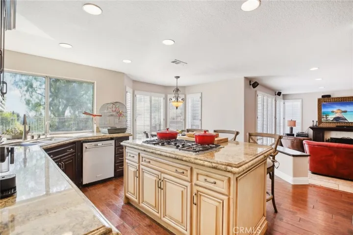 932 S Camerford Lane, Anaheim Hills, California 92808