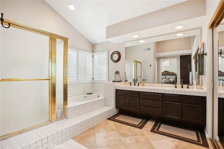 932 S Camerford Lane, Anaheim Hills, California 92808