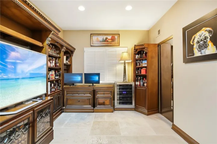 932 S Camerford Lane, Anaheim Hills, California 92808
