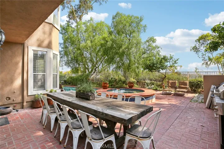 932 S Camerford Lane, Anaheim Hills, California 92808