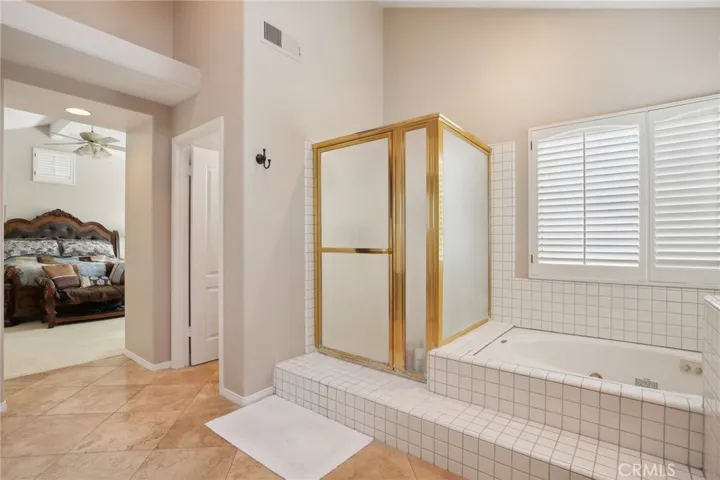 932 S Camerford Lane, Anaheim Hills, California 92808