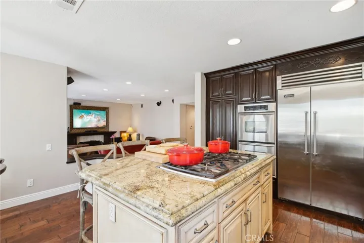 932 S Camerford Lane, Anaheim Hills, California 92808