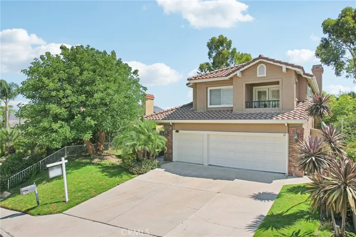 932 S Camerford Lane, Anaheim Hills, California 92808