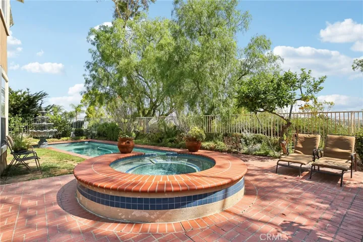 932 S Camerford Lane, Anaheim Hills, California 92808