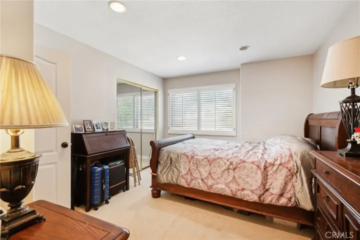 932 S Camerford Lane, Anaheim Hills, California 92808
