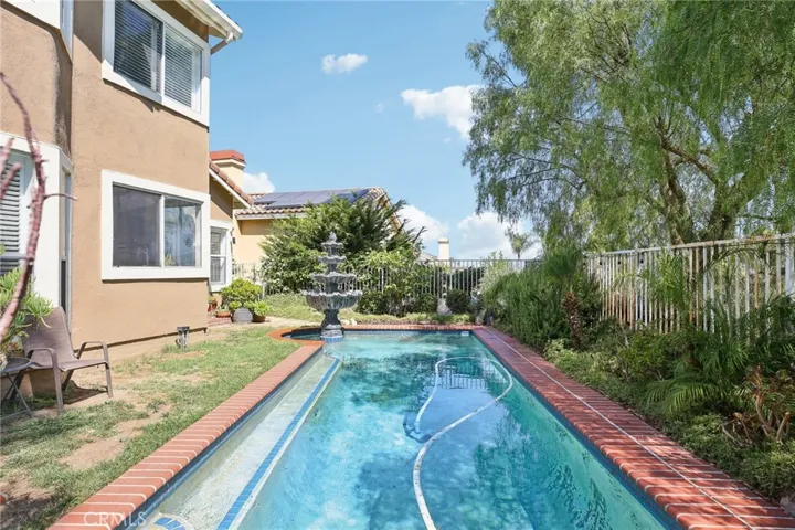 932 S Camerford Lane, Anaheim Hills, California 92808