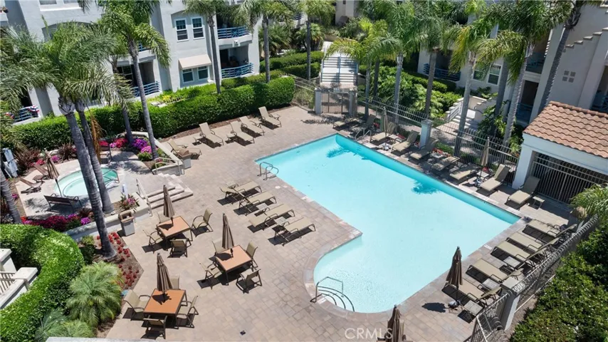 Association pool and spa