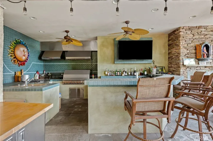17408 Rainbow Ridge Circle, Granada Hills, California 91344