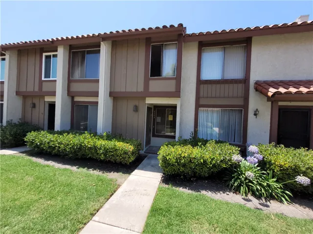 4566 Toledo Way, Buena Park, California 90621