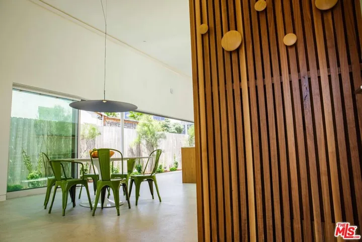 1028 Pleasantview Avenue, Venice, California 90291