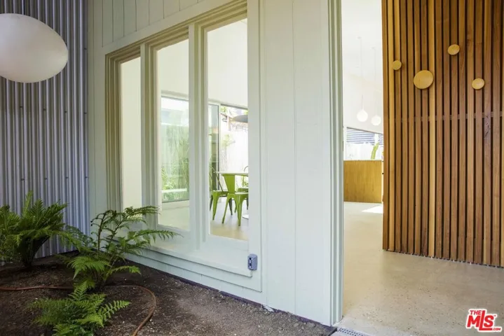 1028 Pleasantview Avenue, Venice, California 90291